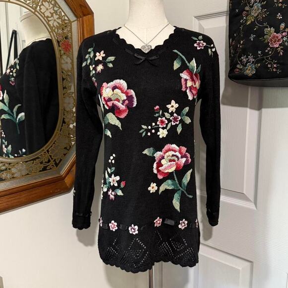 VTG 90s Capacity Black & Multicolor Floral Embroidery Dark Coquette Knit Sweater - Picture 3 of 8